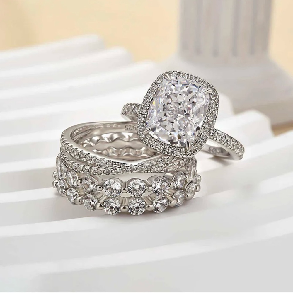 Maxine Silver and White Ring Set